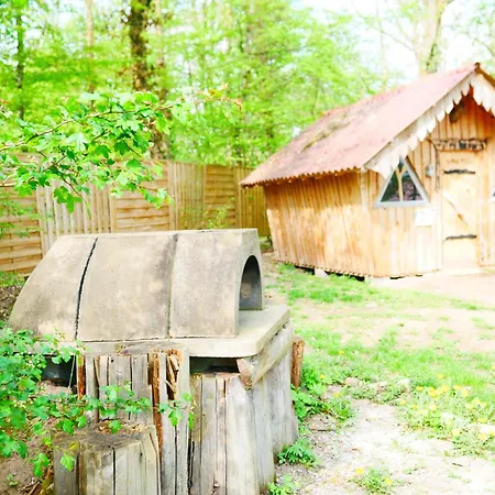 Camping Alsace Les Castors Burnhaupt-le-Haut Exterior photo